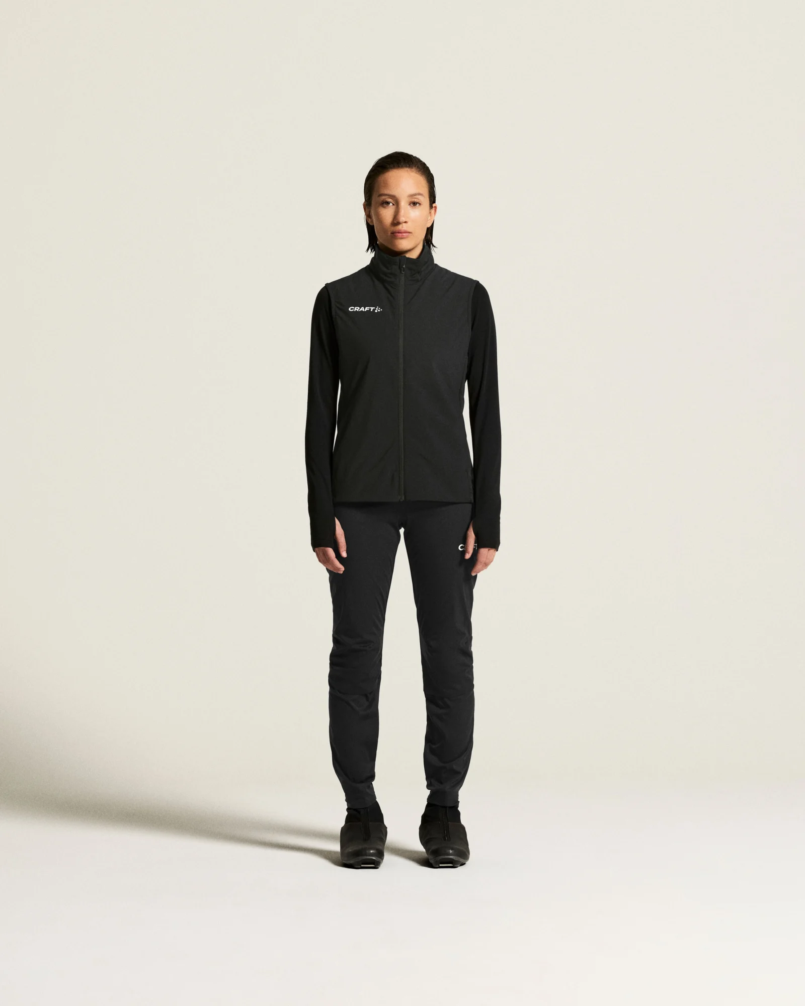 Craft Nordic Ski Club 2.0 Vest sportbodywarmer dames gedragen tijdens het sporten