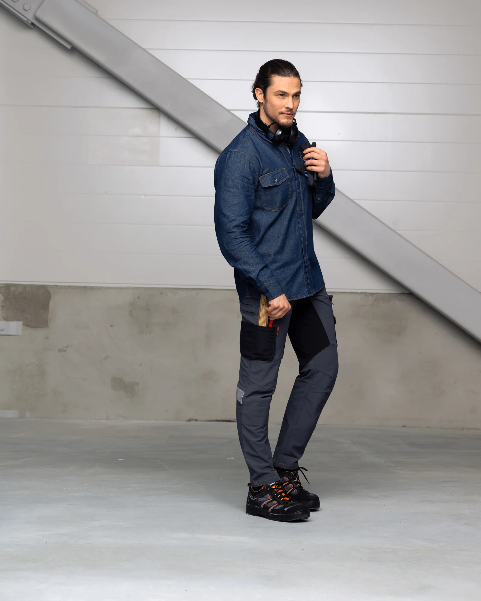Jobman 2194 Ripstop stretch servicebroek heren gedragen op een model
