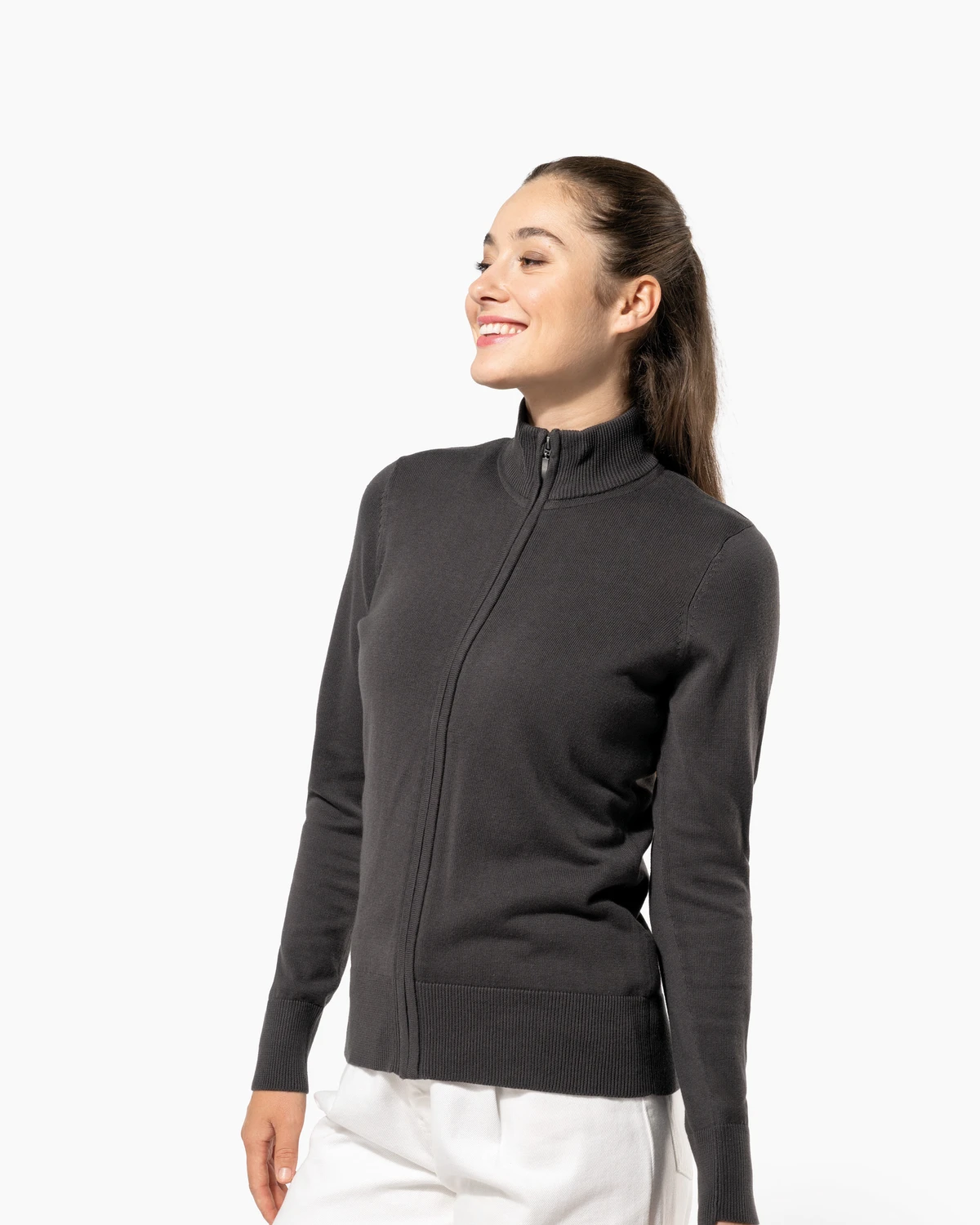 Kariban K962 Dames cardigan met rits gedragen door een model