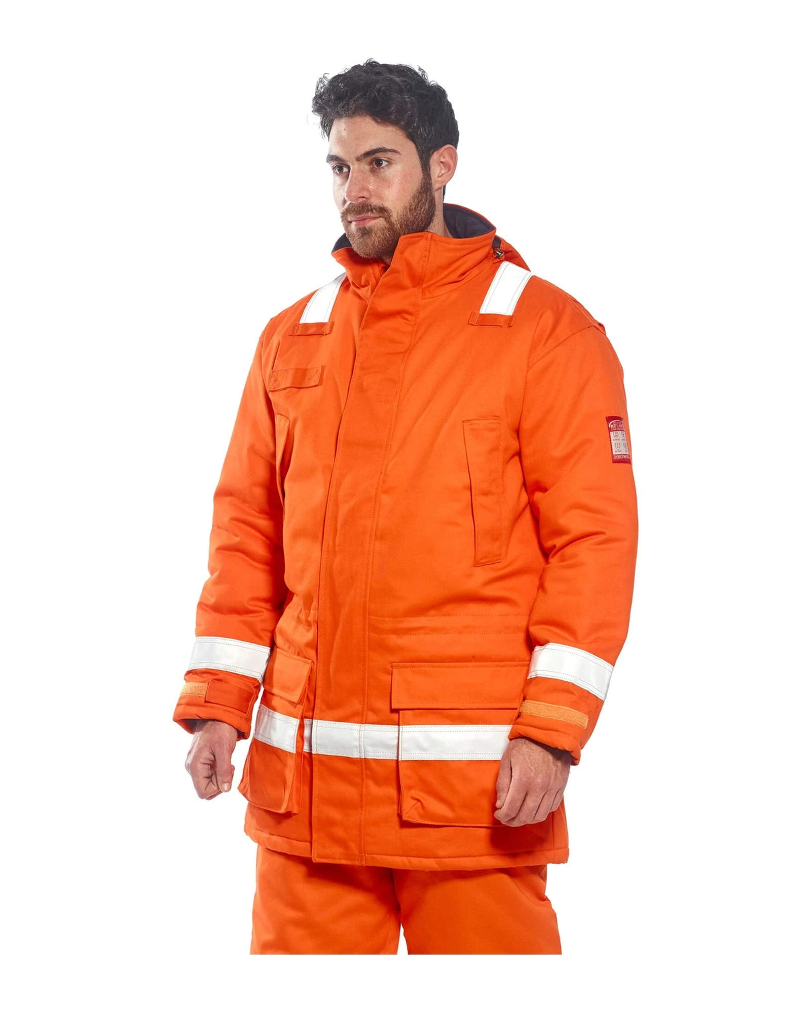 Portwest vlamvertragende winterjas gedragen door een model