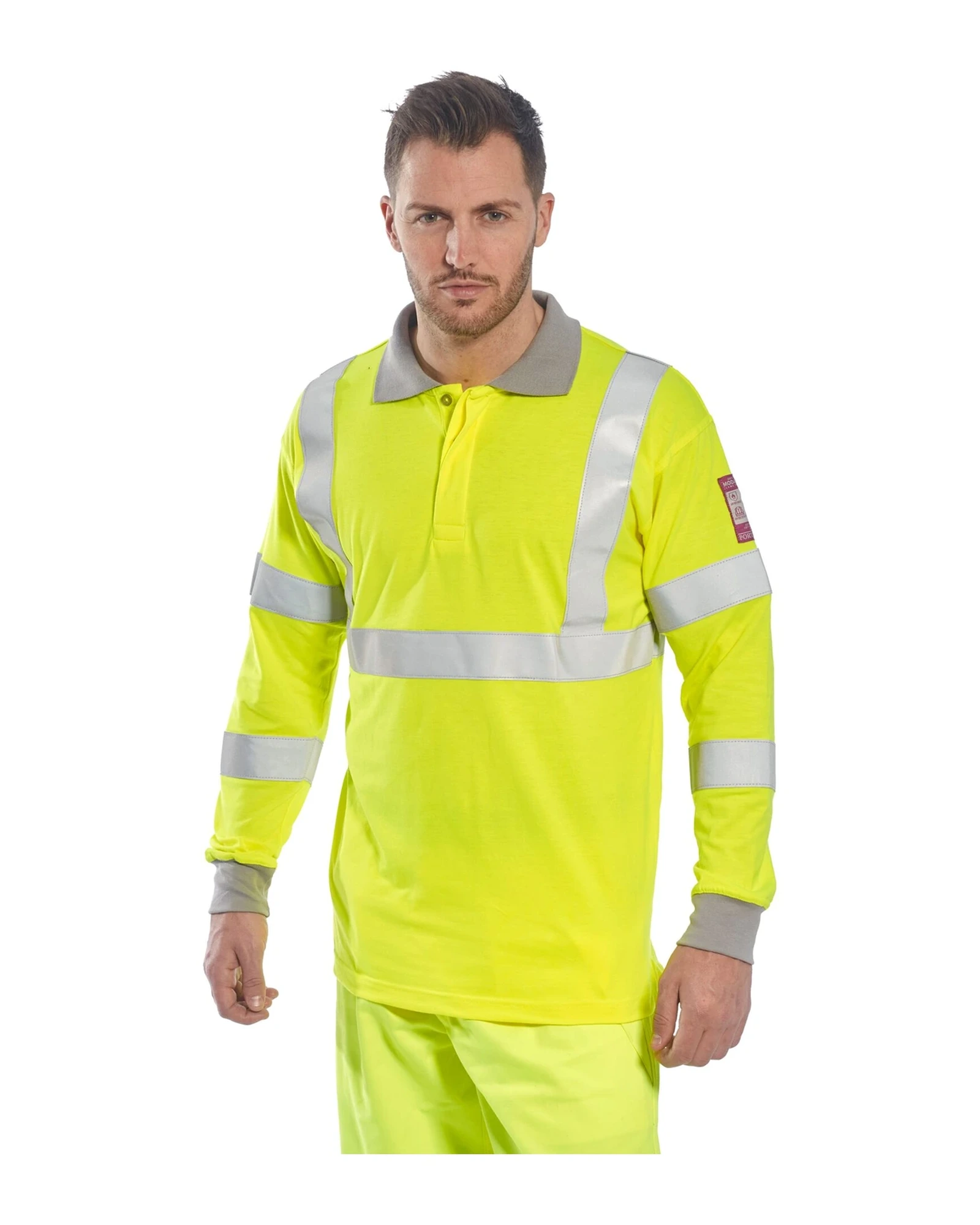 Portwest Modaflame vlamvertragende polo gedragen door een model