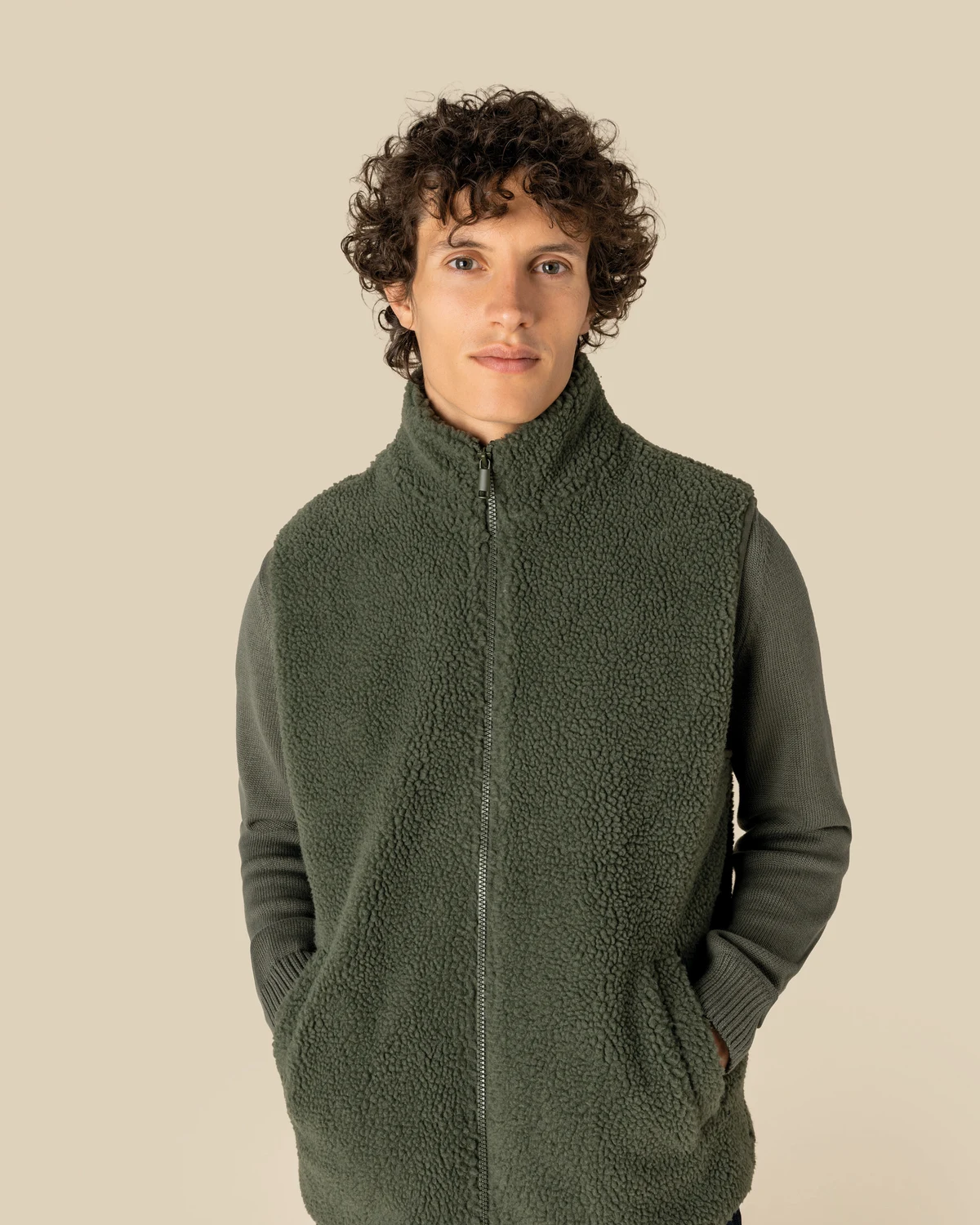 Spasso SP603 Mouwloos sherpa herenjasje modelfoto